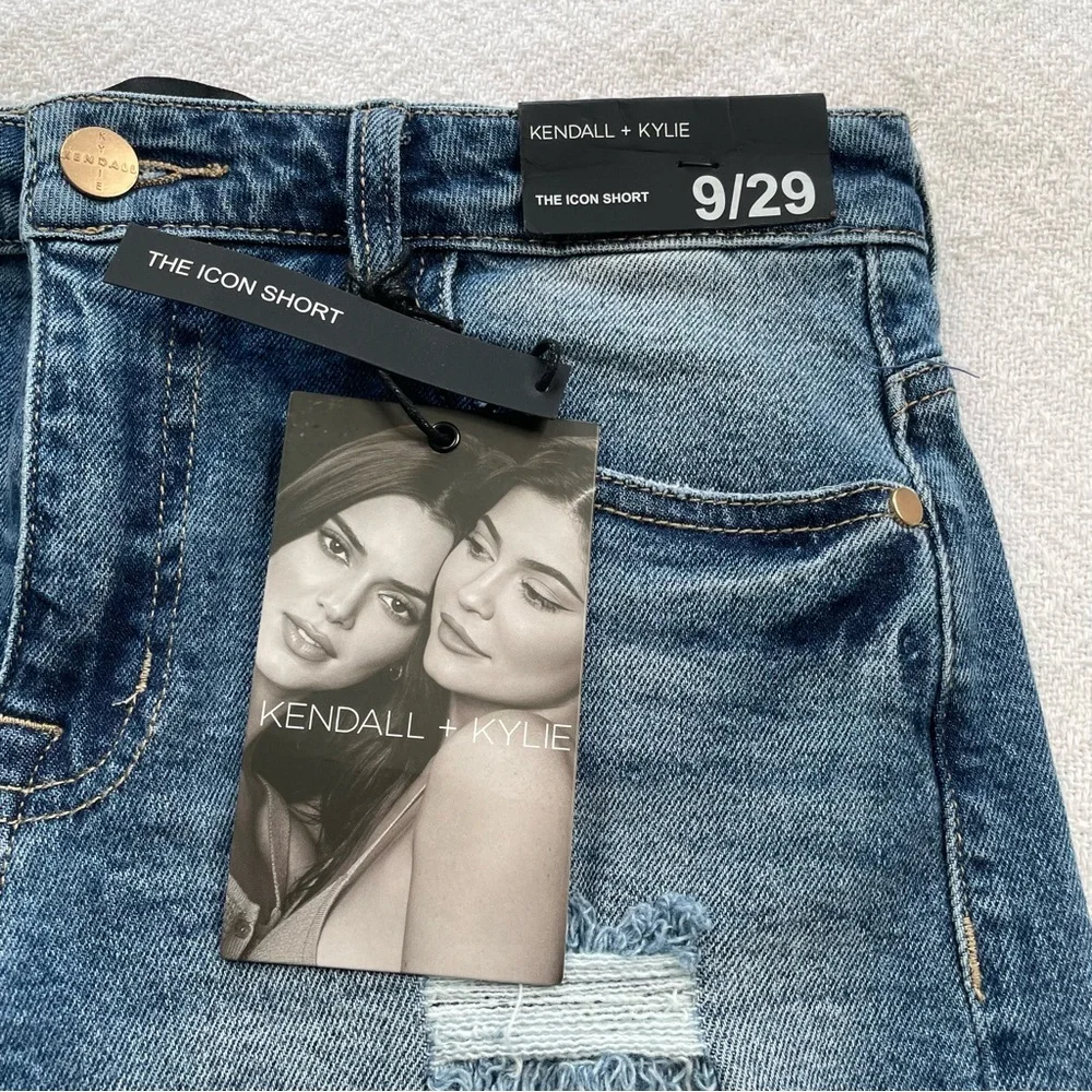 Kendall & Kylie Distressed Blue‎ Jean Shorts ~ Size 9 / 29  ~ Summertime ~ NWT